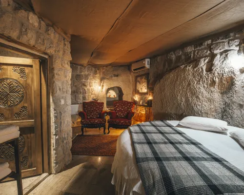 Saliche Cave Suite Hotels in Nar