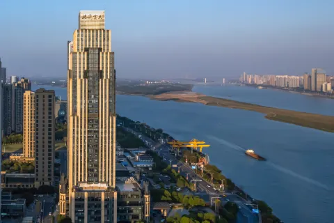 Grand Skylight International Hote Nanchang (Honggutan Bayi Bridge Branch)