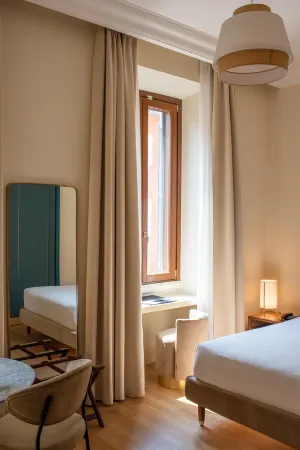 Sentho Roma Отели рядом с достопримечательностью «Гробница Цецилии Метеллы»