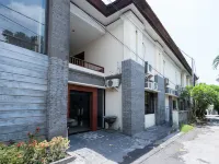 Mahajaya Hotel Denpasar Hotels near Cokroaminto