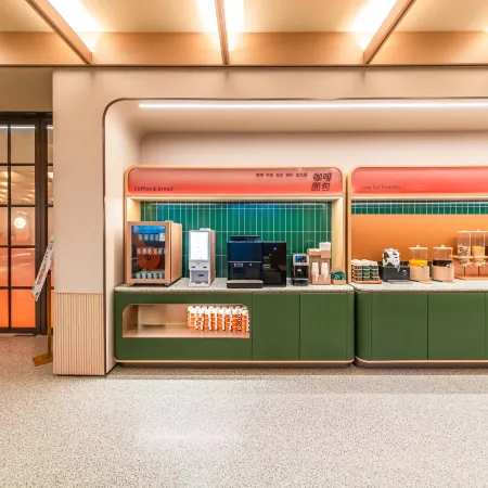 Orange Hotel (Anshun Huangguoshu Scenic Area Longgong Road Branch)