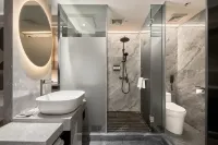 Chonpines Hotel (Xinhui Pedestrian Street) - 4-Star