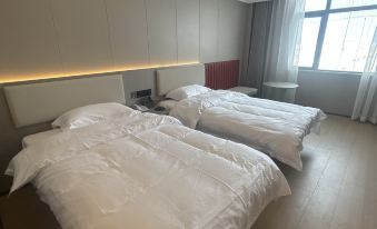 Nyainrong Minghao Hotel