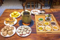 Lueyang Hanshili Hot Spring Homestay فنادق في ليُ يانغ