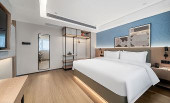Country  In & Suites byRadisson Zhanjiang Chikan Old Street - World Trade Center