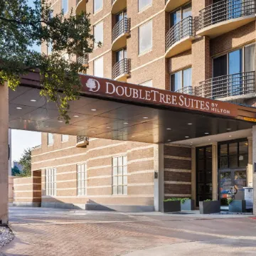 DoubleTree Suites by Hilton Hotel Austin Downtown Capitol