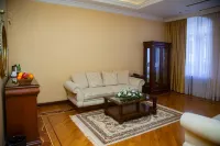 Ayf Palace