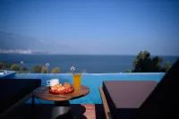 Dali Fengyouyuan · Luyushiguang Villa Sea View B&B (Erhai Park Branch) - Pools