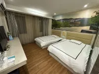 Kaili Yuguo Express Hotel - 2-Star