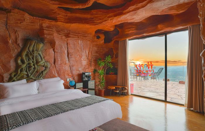 Nantai Wofoshan Cliff Cave Homestay