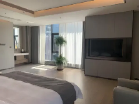 West Hotel (Huazhong University of Water Resources and Electric Power Jianghuai Campus, Luoshan) Hotels in Luoshan