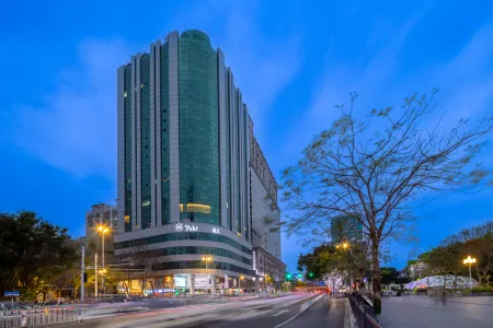 Yi-Zhi (Beijing Road Pedestrian Street, Gongyuanqian Metro Station, Guangzhou) Отели рядом с достопримечательностью «Zhixin South Campus of College of Continuing Education， Guangzhou Institute of Railway Technology»