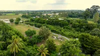 Hide & Seek River Villa Hotels near Ruan Thai Sakorn