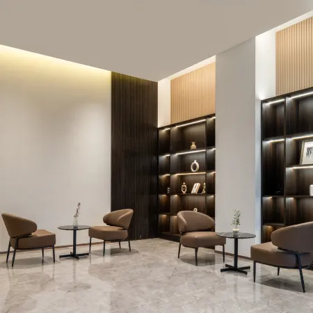Yifeng  Hotel