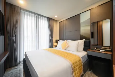 The Moon 2 Hotel Các khách sạn gần Cửa hàng Heo đất Handmade
