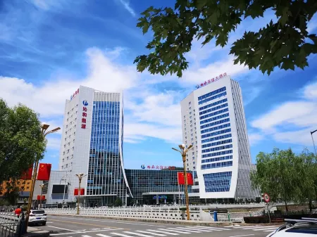 PengFei Friendship Hotel Отели в г. Циньшуй