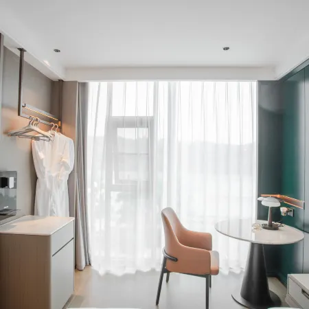 Hua Jing Hotel