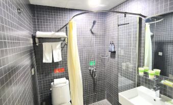 Motel (Harbin Central Avenue Sofia Church Toulong Commercial Building Store)