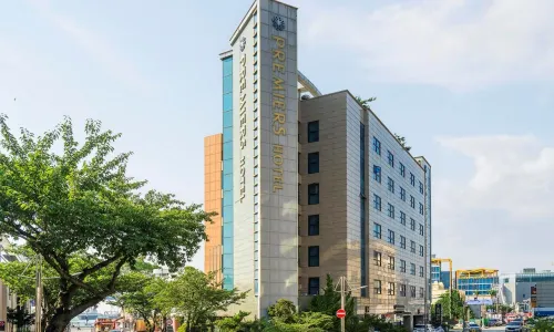 Wolmido Premiers Hotel - موقف سيارات
