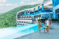 Chimelong Spaceship Hotel - Romantic