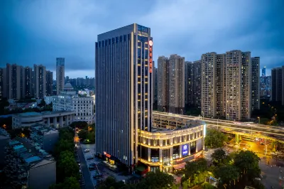 Wyndham Ramada Hotel (Wuhan Hanyang Railway Station, China International Expo Center Branch) Hotel in zona Hubei Communication Technical College (West Area)