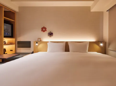 【本日宿泊・即決優先】京都3/11-12格安！【1泊1万】アゴーラ京都烏丸★名義変更確認済（プレミアムツイン） 客間｜【ホテル公式】アゴーラ 京都烏丸