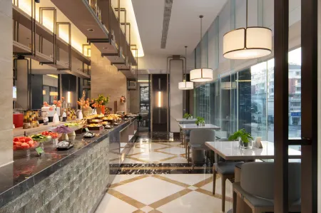 Qiandao Lake Minghu Madison Hotel Отели рядом с достопримечательностью «Huangshanjian»