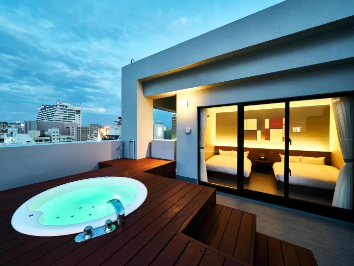 LACER OKINAWA NAHA MIEBASHI