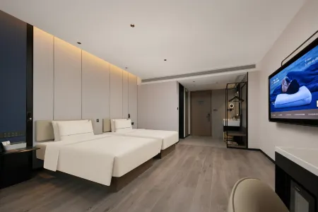 Atour Hotel Shanghai Jing'an Xizang North Road Metro Station Отели рядом с достопримечательностью «Shanghai University of Sport Comprehensive Hall»