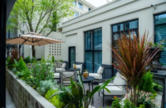 Blossom Manoir Du Fu Thatched Cottage