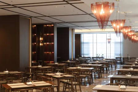 Wenhe Ruixi International Hotel Отели рядом с достопримечательностью «Ningxia University(Jinfeng Campus)»