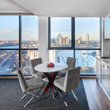 Meriton Suites North Sydney Отели рядом с достопримечательностью «Сиднейская бухта»