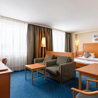 Rushotel Hotels near Kantemirovskaya Metro Station