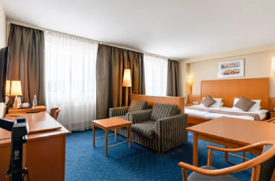 Rushotel Hotels in 