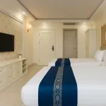 REGINA HOTEL