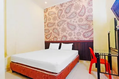 Guest House Idola Hotel dekat Pantai Labombo