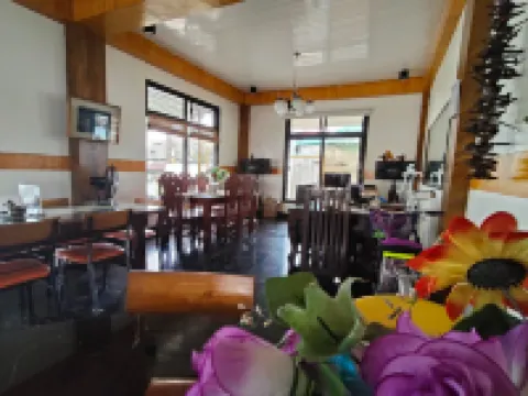 ​​RBR Hotel and Restaurant near Hundred Islands Hoteles en Alaminos