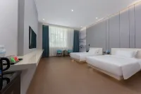 Geli Hotel (Zhaosu Food Street Branch) - Barer