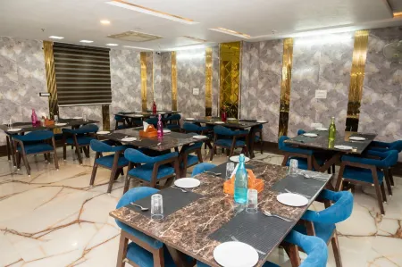 HOTEL ROYAL ELITE Отели рядом с Аэропорт Джайпур