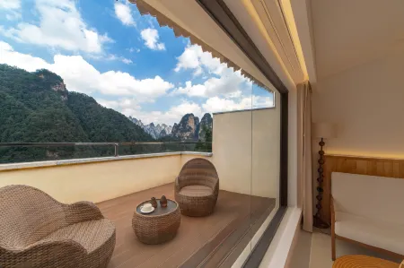 Yunmanshan.ENJOY meisu (Zhangjiajie National Forest Park Branch) Отели рядом с достопримечательностью «Pig Bajie Carrying His Wife»