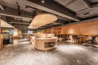 Center Hotel (Xi'an Bell Tower)