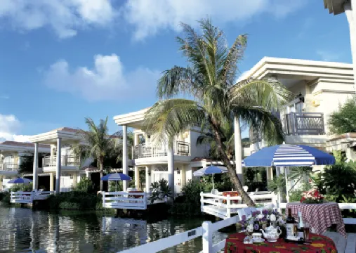 The Swanlake Villa Resort Hotel