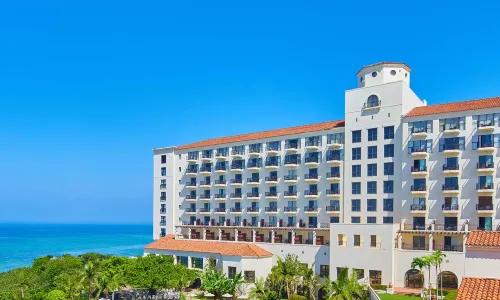 Hotel Nikko Alivila/Yomitan Resort Okinawa