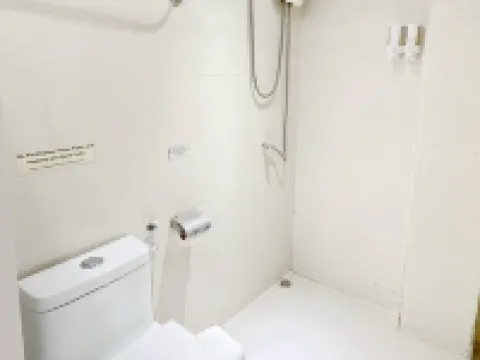 Nantra Ekkamai Hotel Hotels near Noble Remix