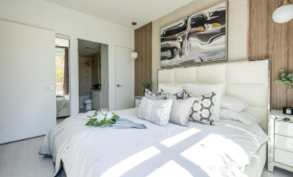 RivetStays- The Neptune