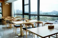 Nanhu Hotel (Bozhou Baolong Plaza Branch) - พร้อมอาหารเช้า
