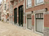 Hotel Middelland Rotterdam Отели рядом с достопримечательностью «Эмхавен»