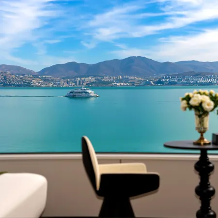 Dali Man Yue · M Seaview Hotel