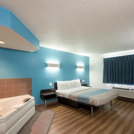 Motel 6 Rothschild, WI