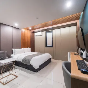 Hotel K Отели рядом со станцией Станция Jeonju